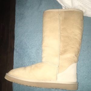 Tan/light brown Ugg boots size 7!